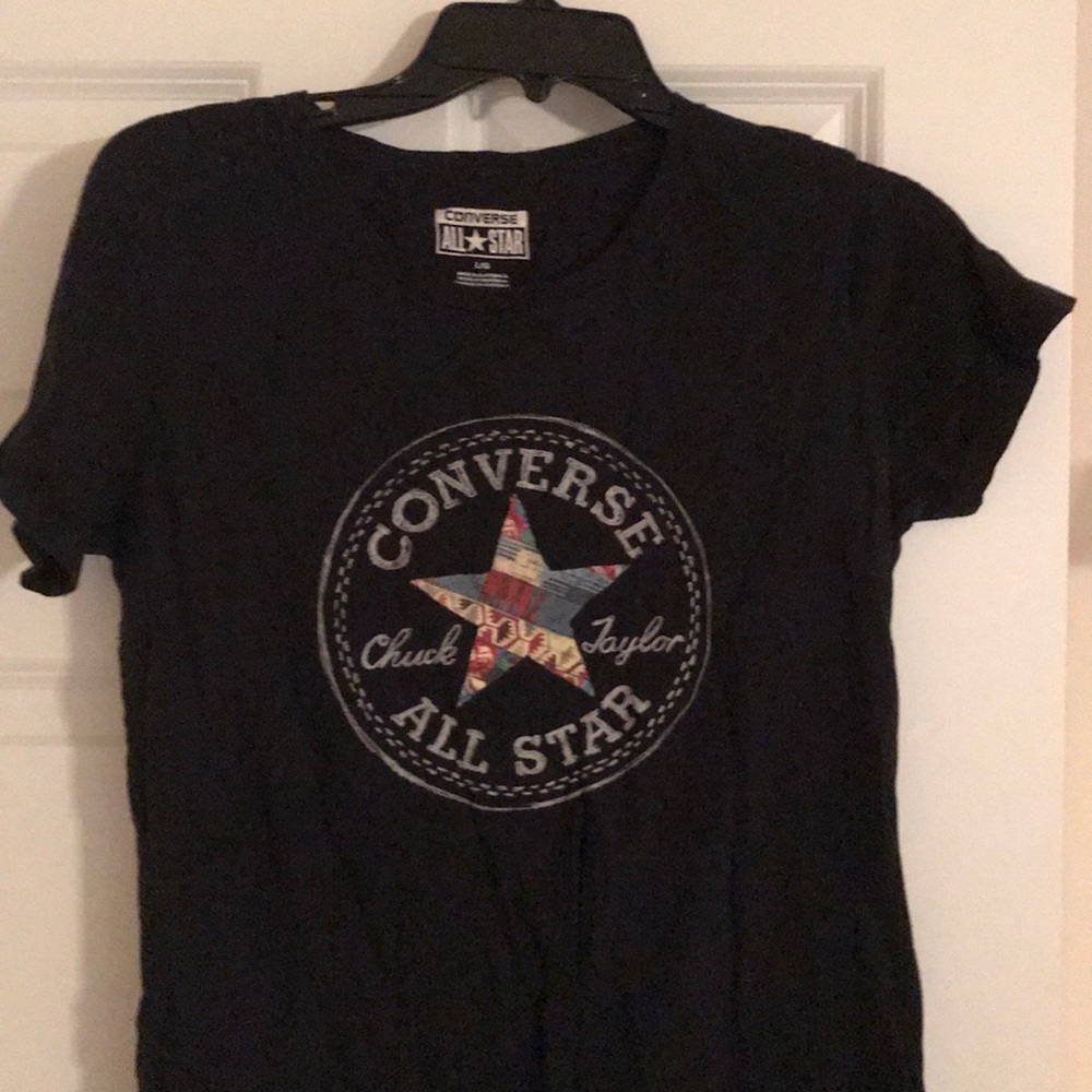 Black converse T-shirt